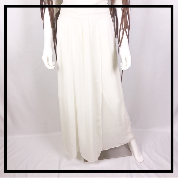 SOUTHERN FASHION HOUSE Flowing, Tassel, Boho Dress - Picture 3 of 8